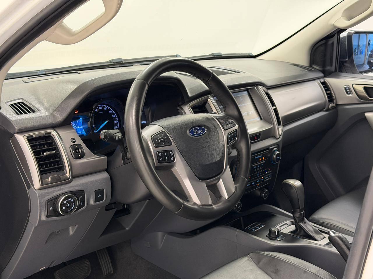 Foto número 623948 do veiculo