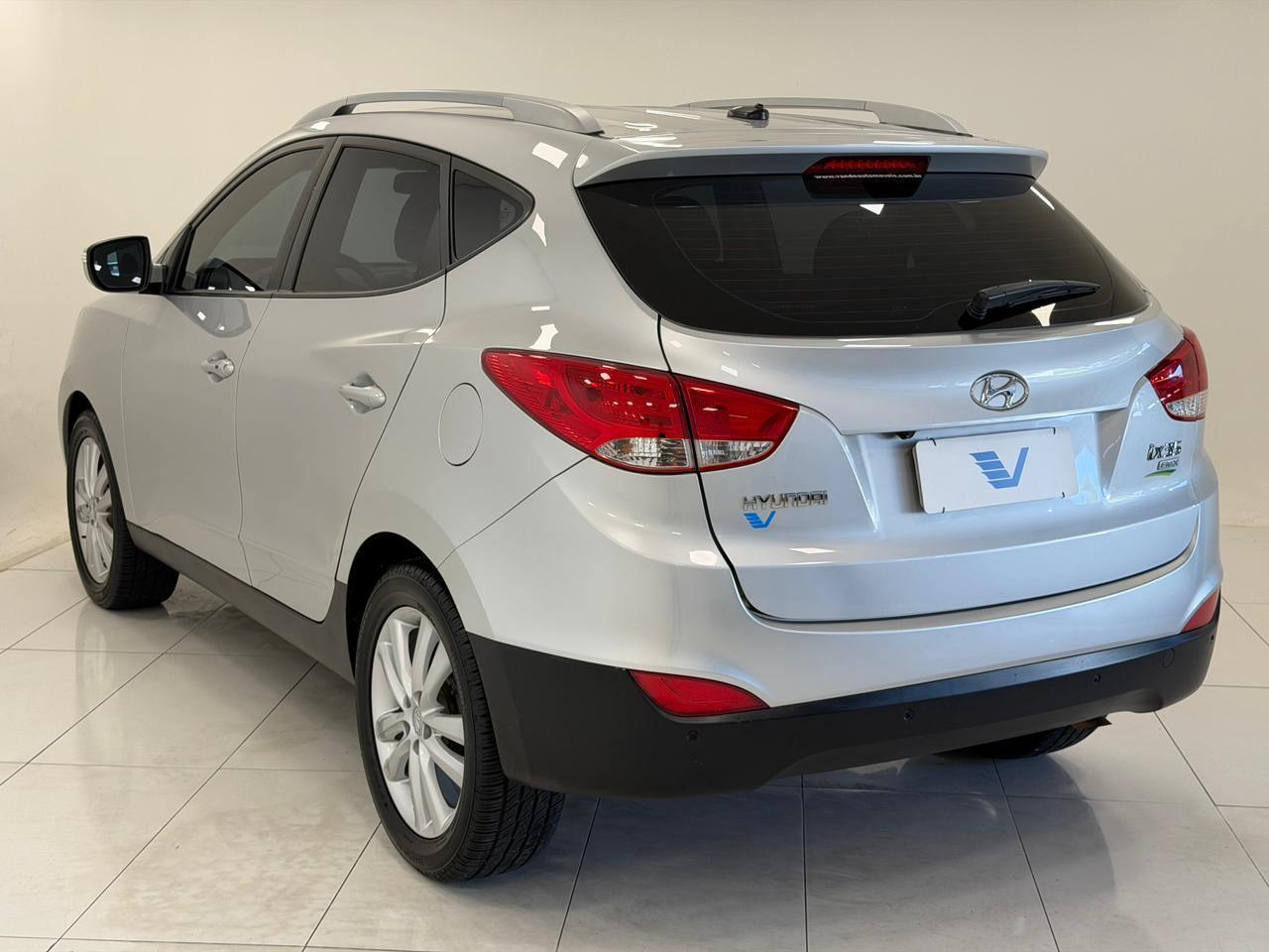 Foto número 597943 do veiculo