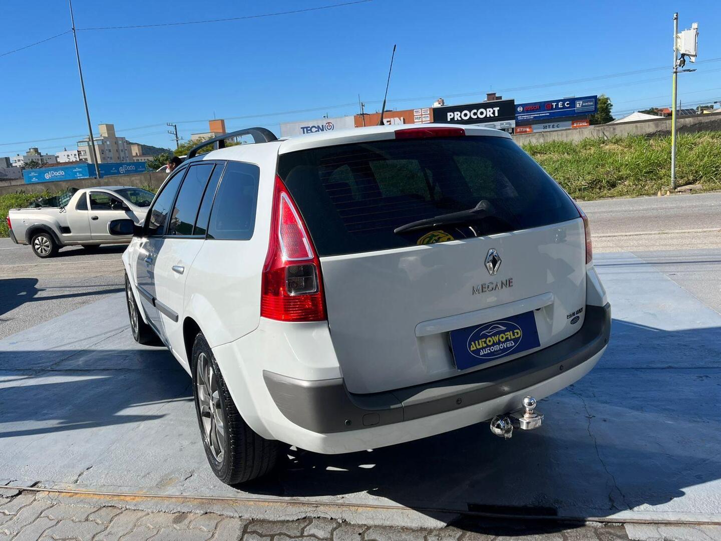 Foto número 675947 do veiculo