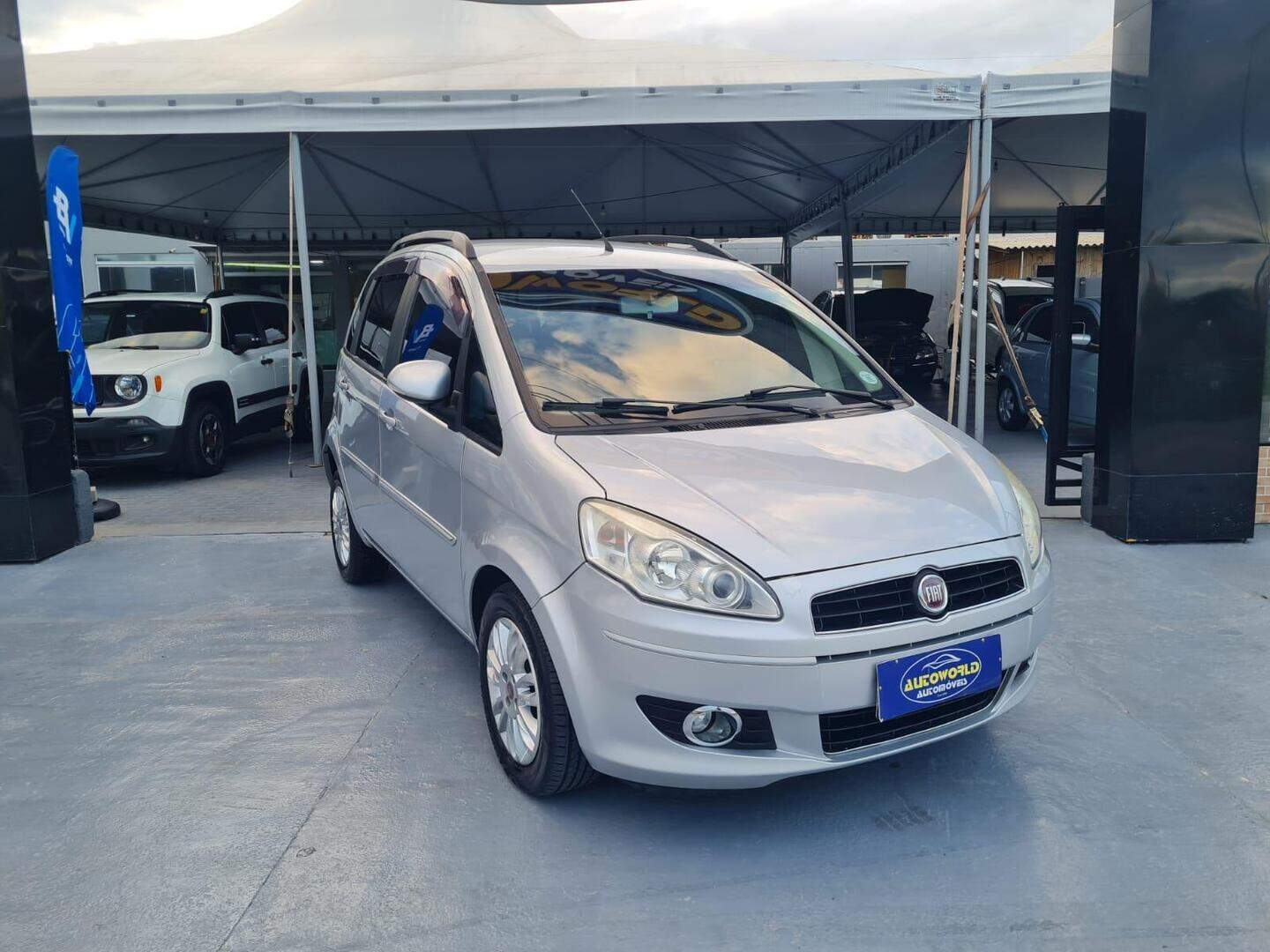 Foto número 646738 do veiculo