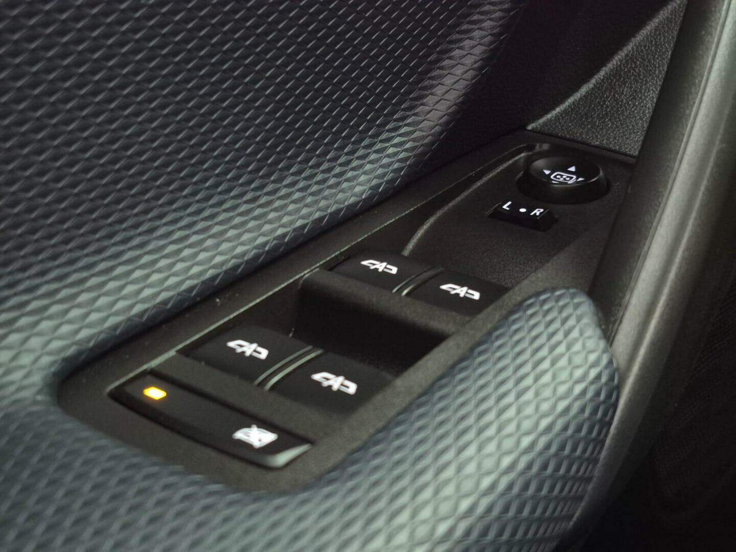 Foto número 665667 do veiculo
