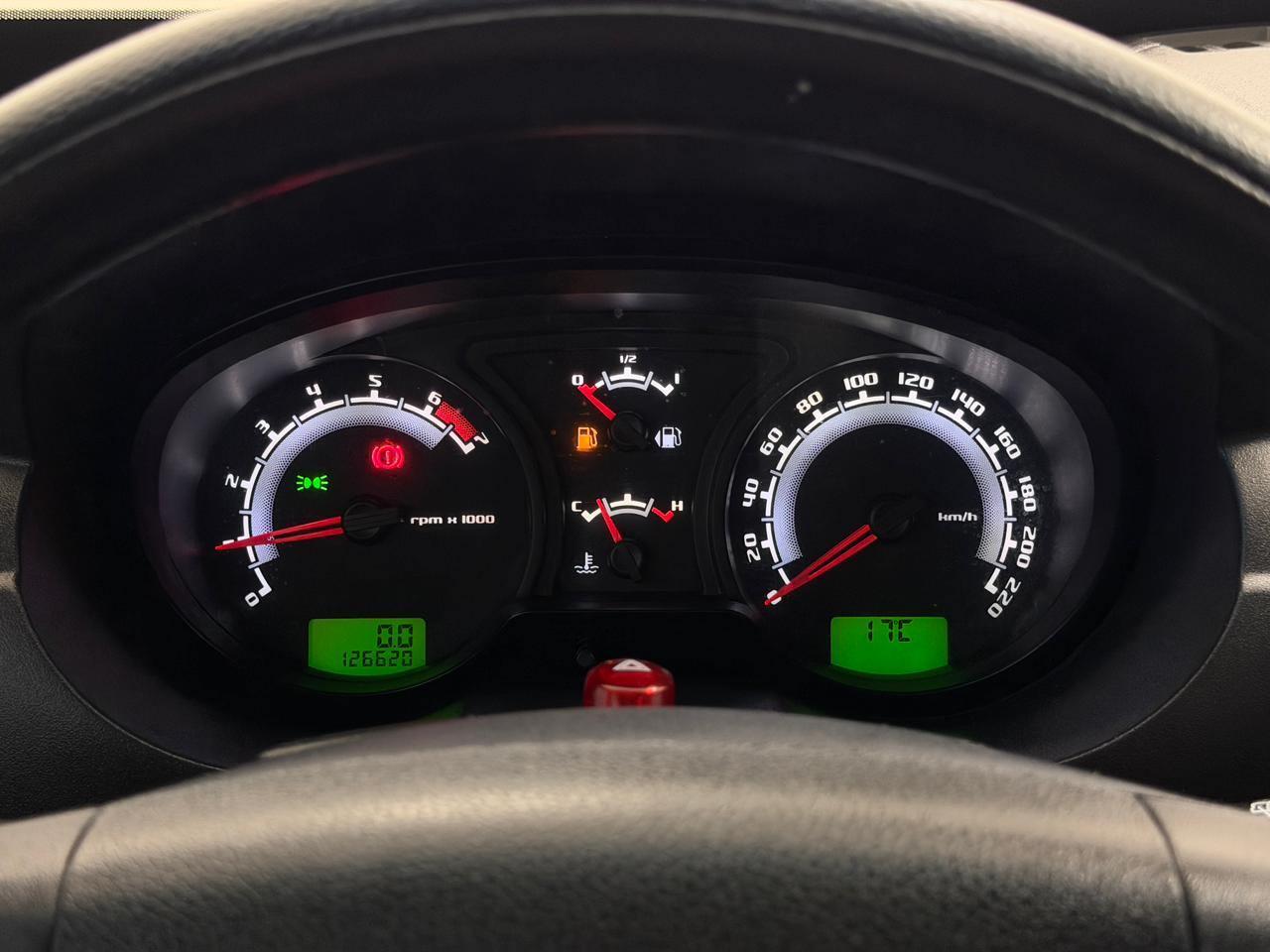 Foto número 692744 do veiculo