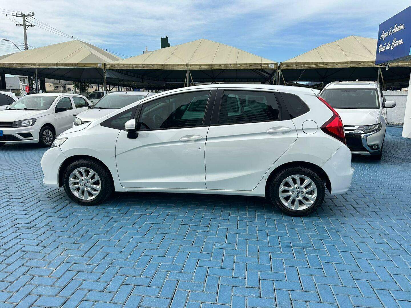 Foto número 675077 do veiculo