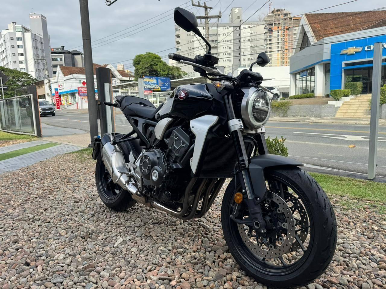 Foto número 681843 do veiculo