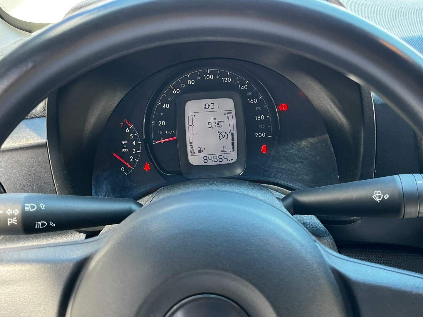 Foto número 683369 do veiculo