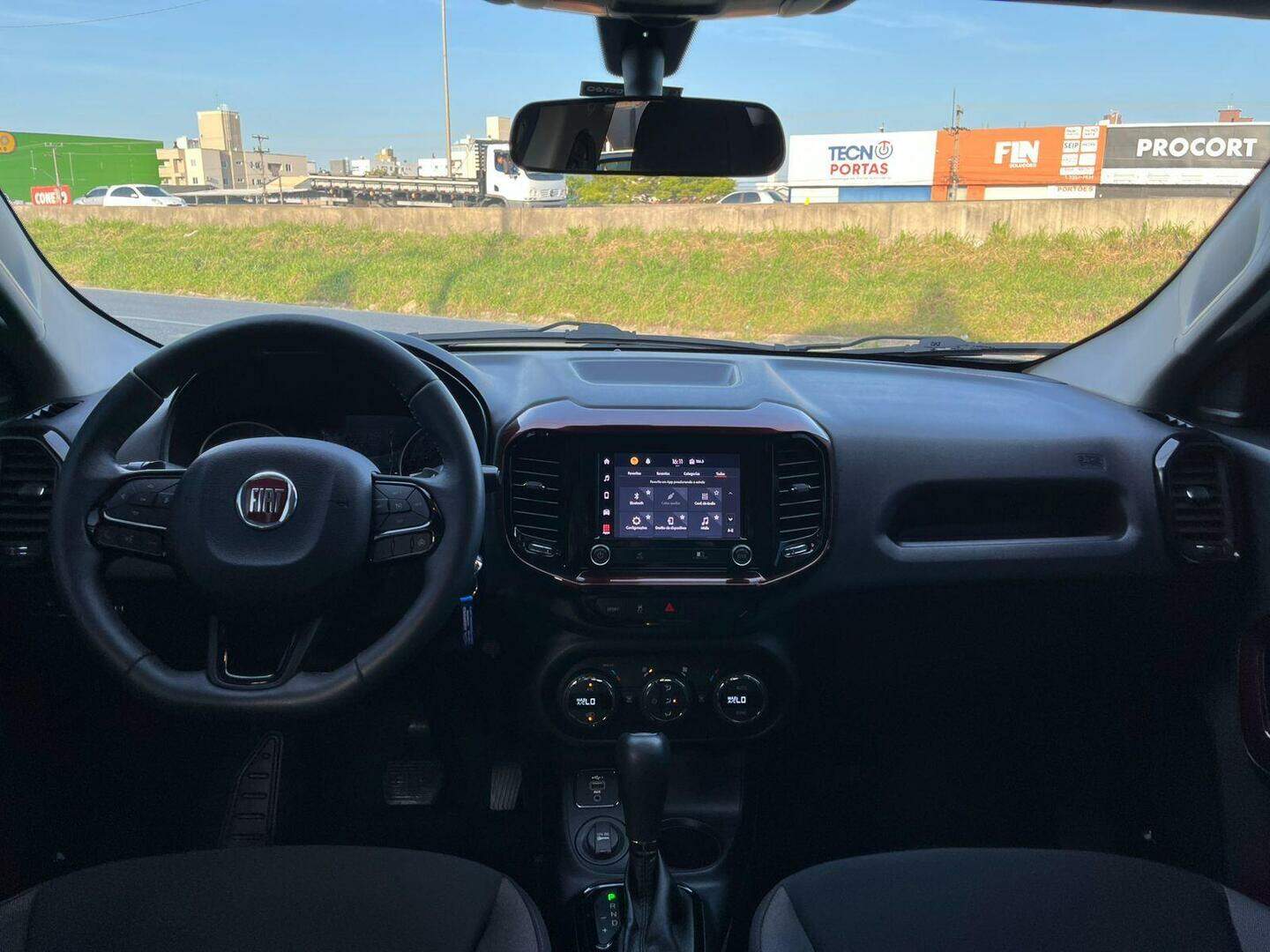Foto número 648179 do veiculo