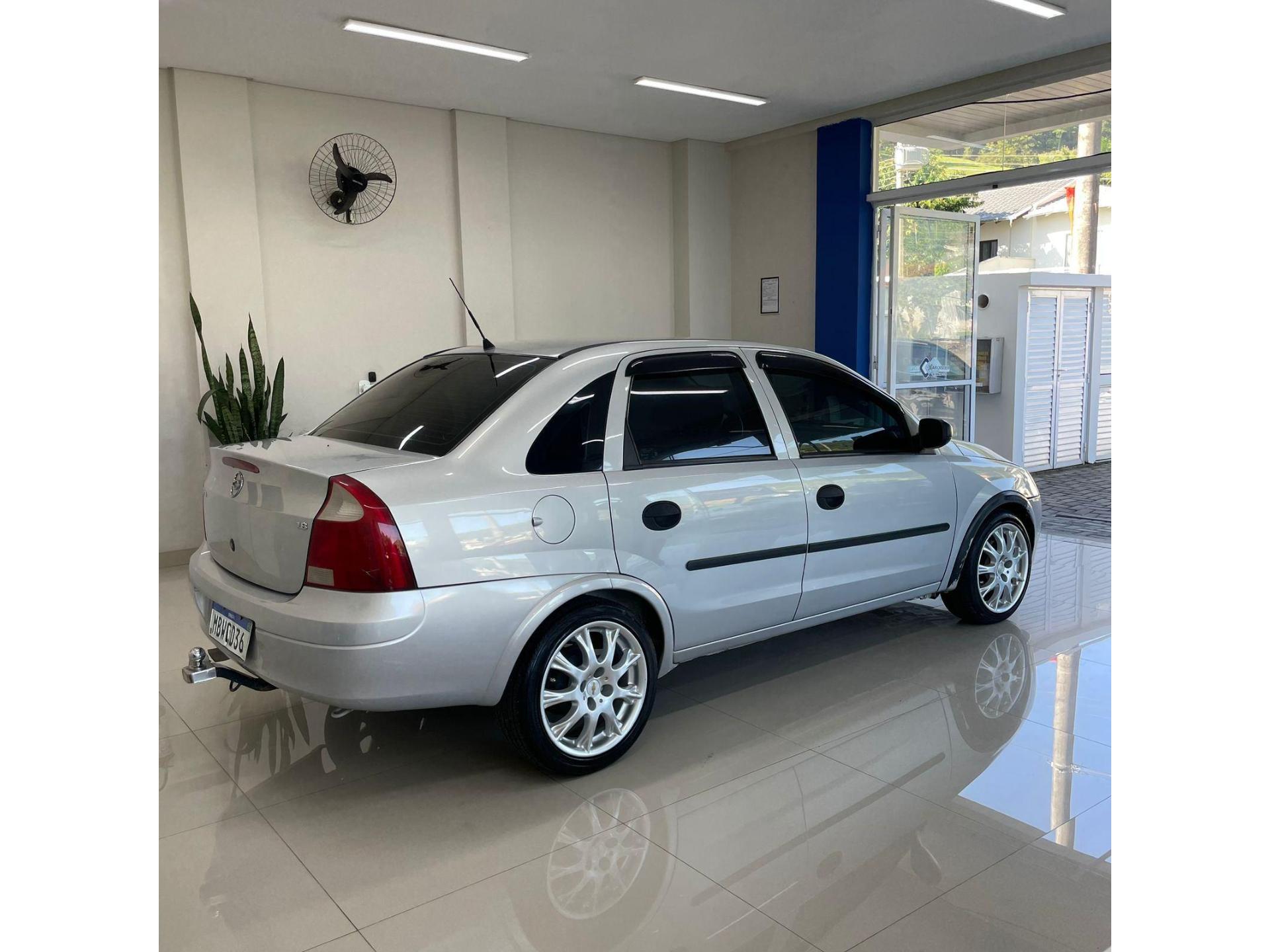 Foto número 648915 do veiculo