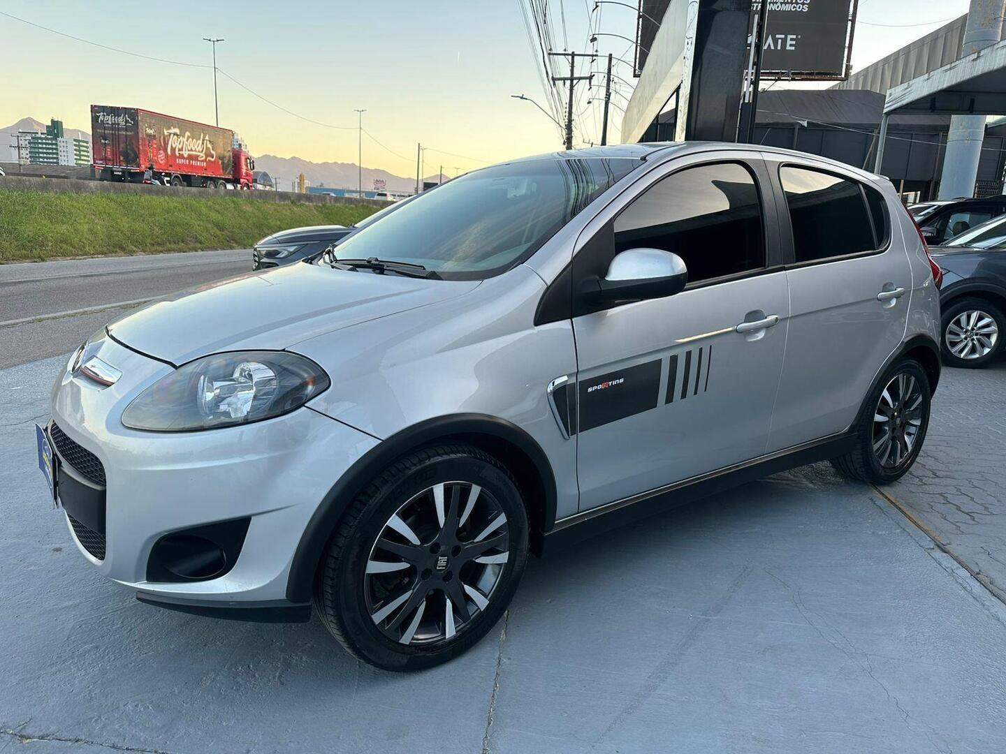 Foto número 679474 do veiculo