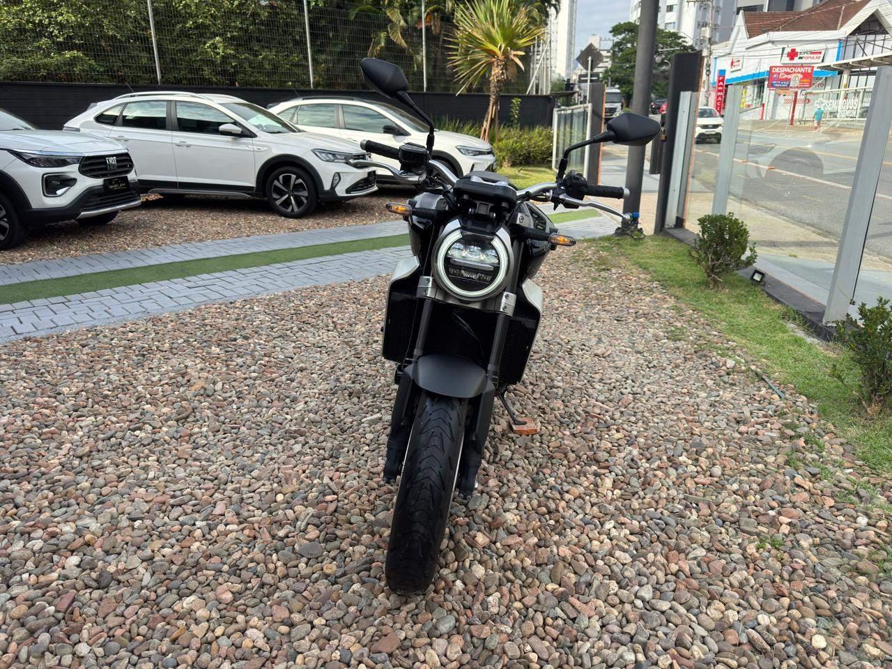 Foto número 681842 do veiculo