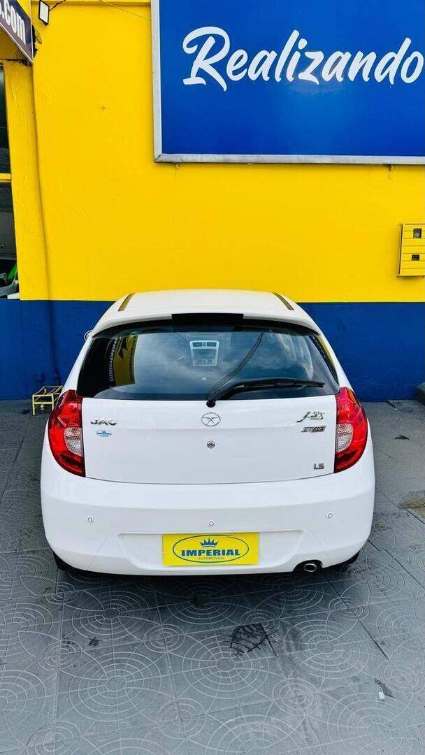 Foto número 711370 do veiculo