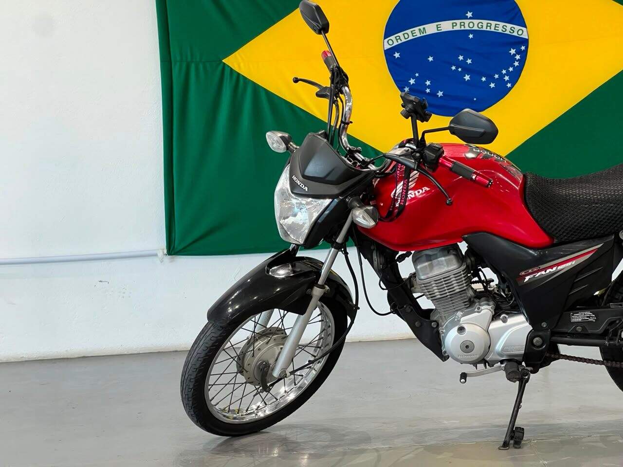 Foto número 720413 do veiculo