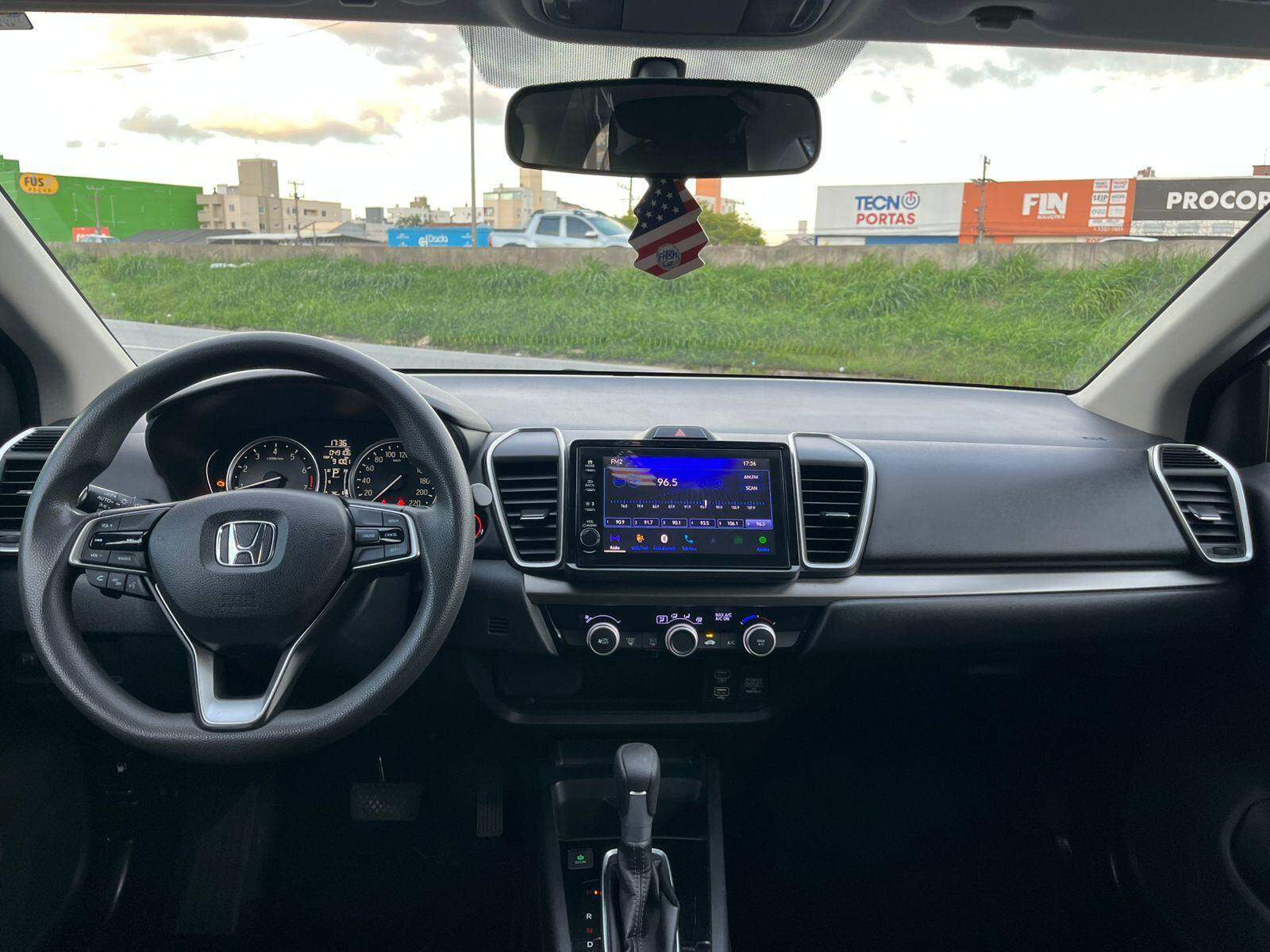 Foto número 730377 do veiculo