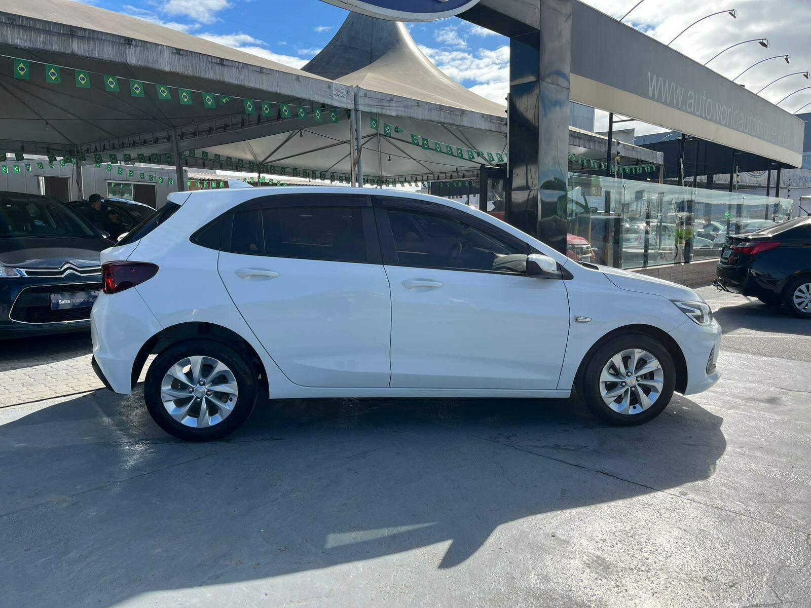 Foto número 739570 do veiculo