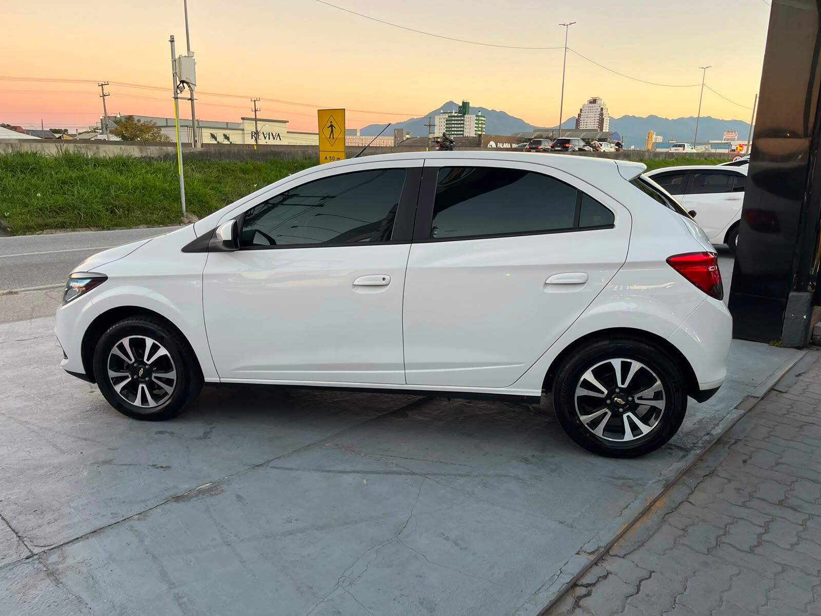 Foto número 764837 do veiculo
