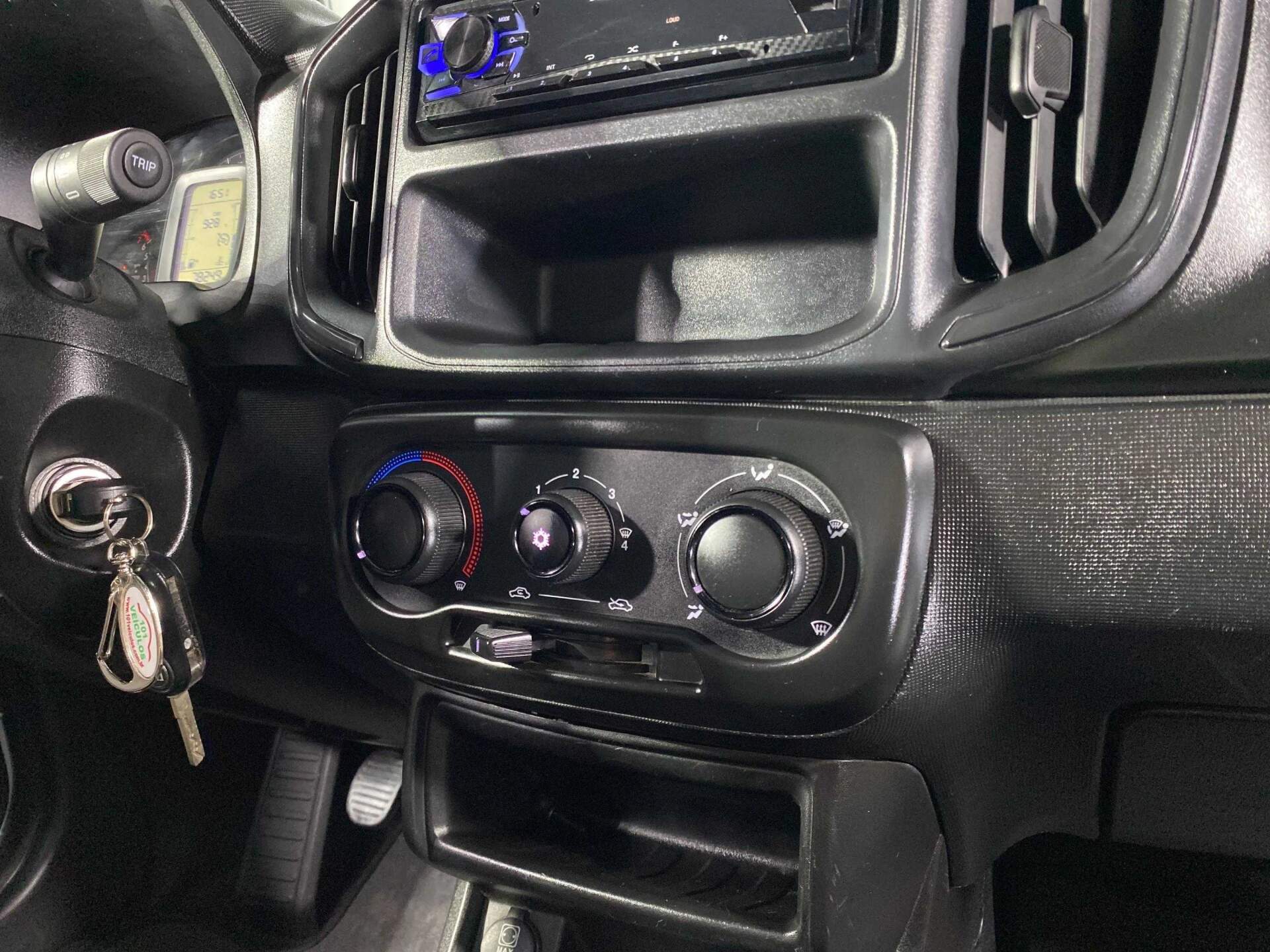 Foto número 825773 do veiculo