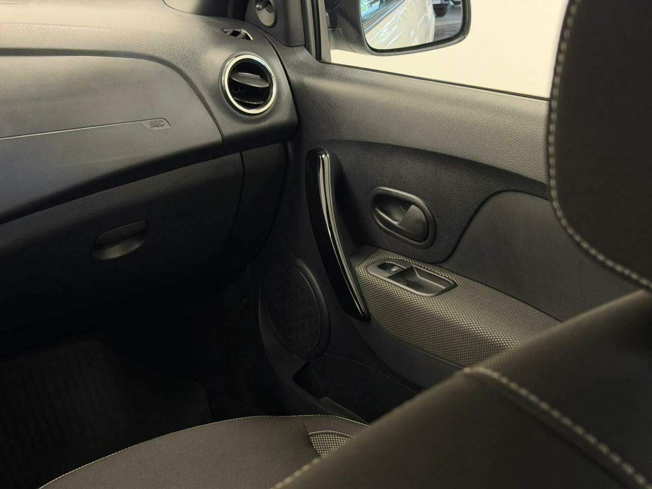 Foto número 818114 do veiculo