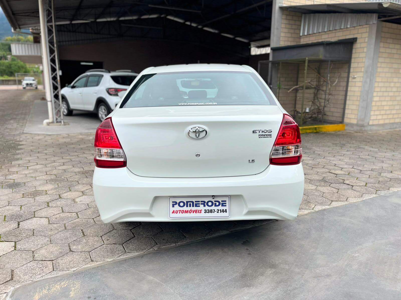Foto número 822821 do veiculo