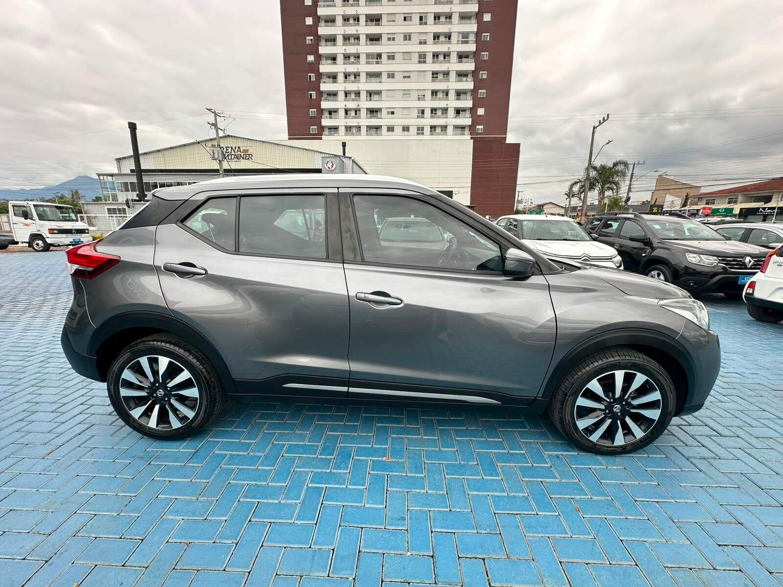 Foto número 800893 do veiculo